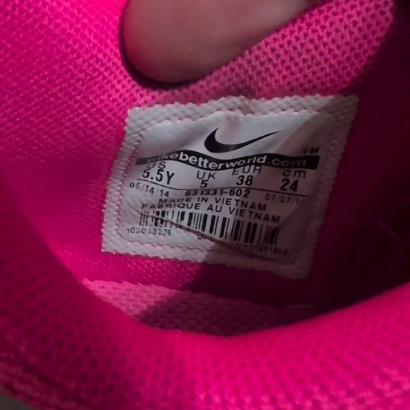 Nike Air Max Vibrant Pink and Green 2014 - Picture 4 of 5